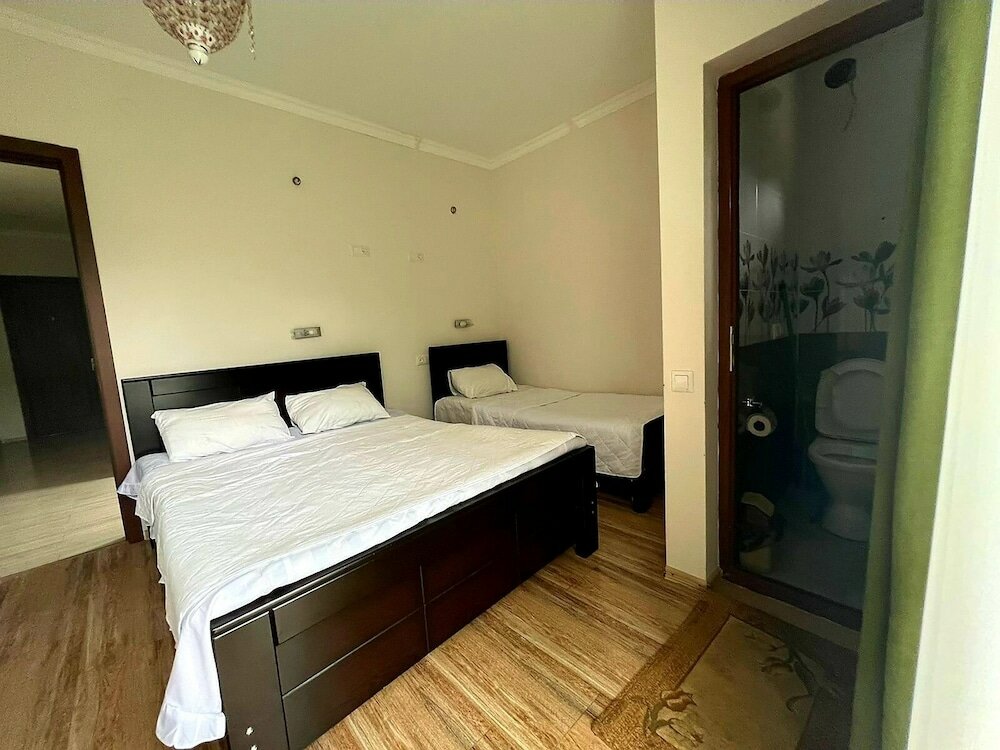 Фото Four seasons in Kutaisi