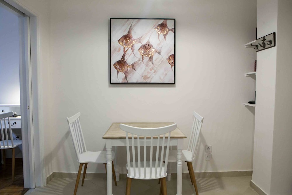 Фото Best House Kolxidos Ampelokipoi Metro