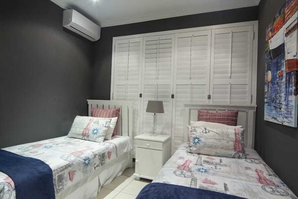 Фото 9 Sunrise Beach