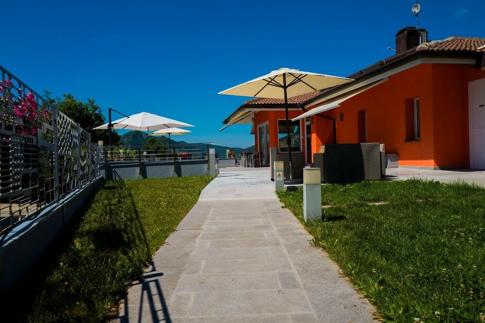 Фото Foresteria La Merlina