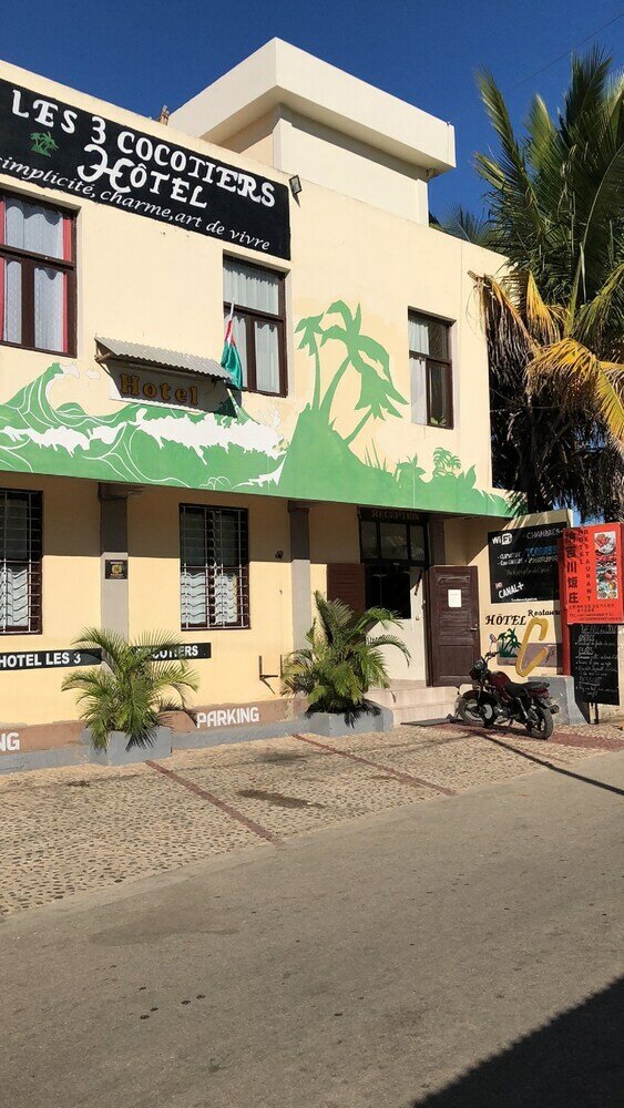 Фото отеля 1