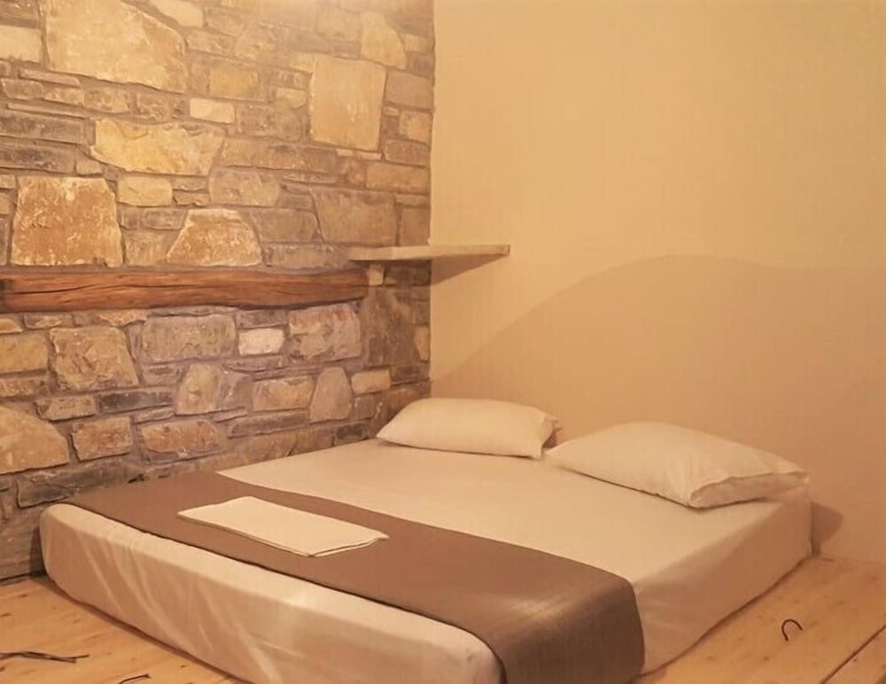 Фото Victoria's Country Apartments