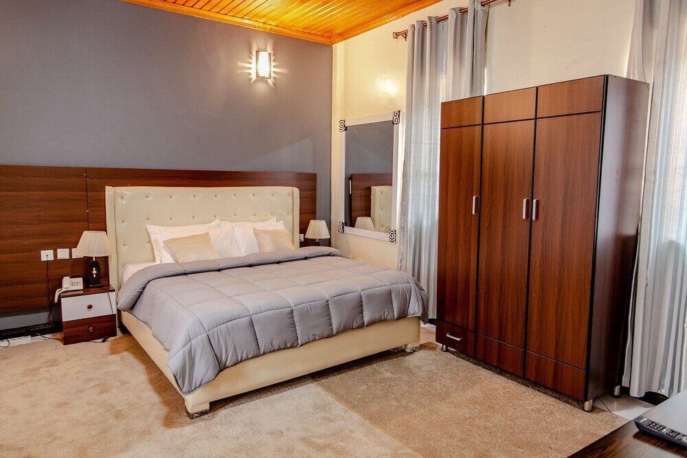 Фото Ezra boutique villa