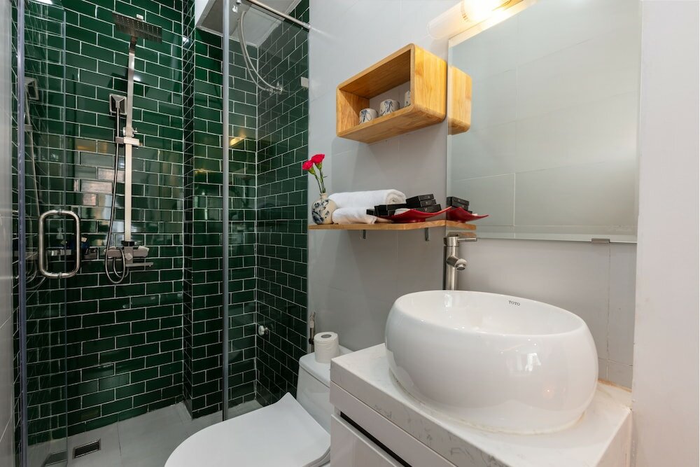 Фото Hanoi Lullaby Hotel & Travel