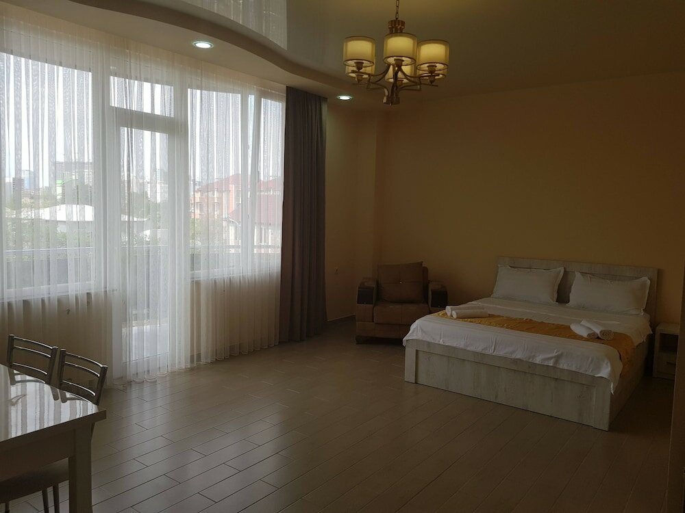 Фото Nakashidze's Apartments