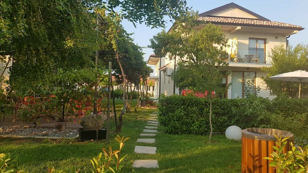 Фото Apartments Aerodrom