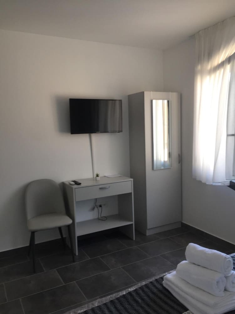 Фото Filipovic rent a car & apartments