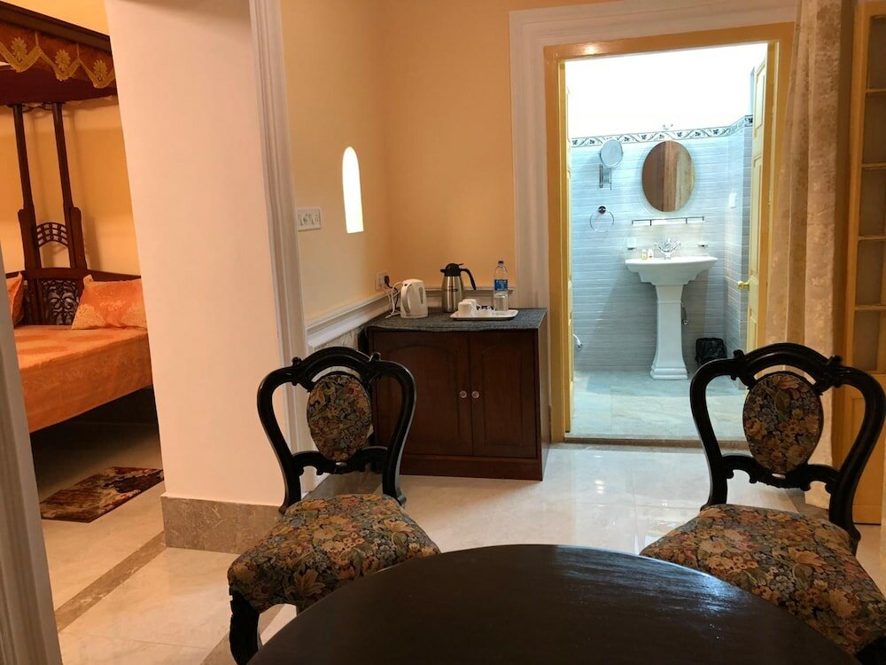 Фото Cossimbazar Palace of the Roys Rajbari