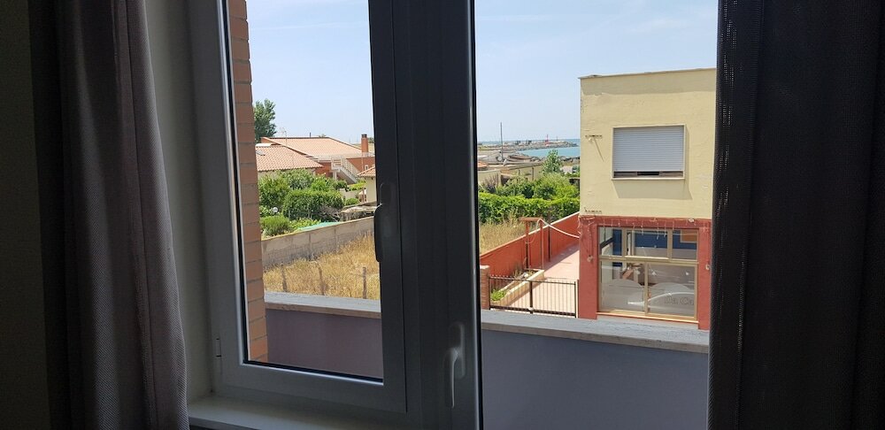 Фото Little Rose Guest House