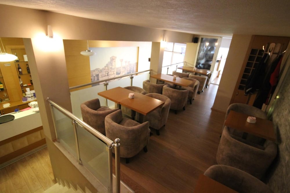 Фото Hotel Bylis