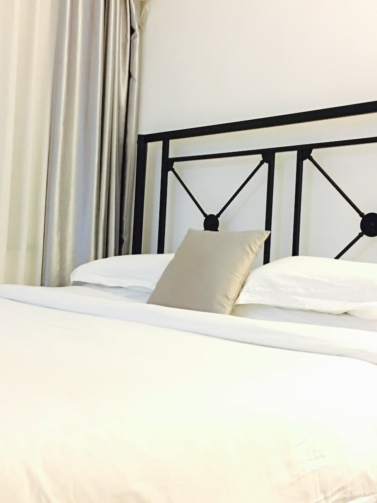 Фото Humble Inn Boutique Residence