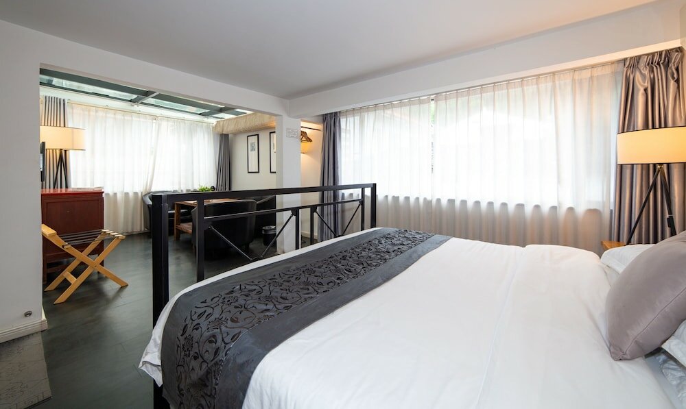 Фото Humble Inn Boutique Residence