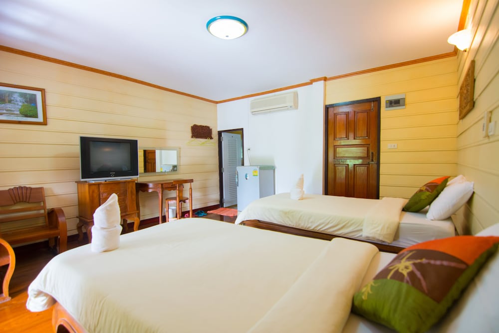 Фото Wattana Village Resort