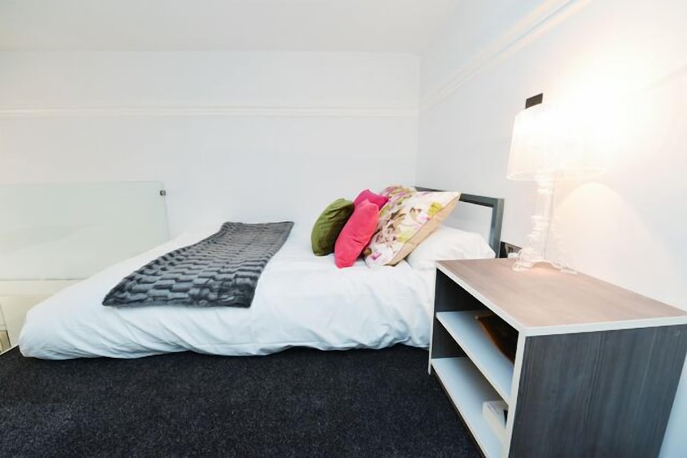 Фото The Dome Hyde Park