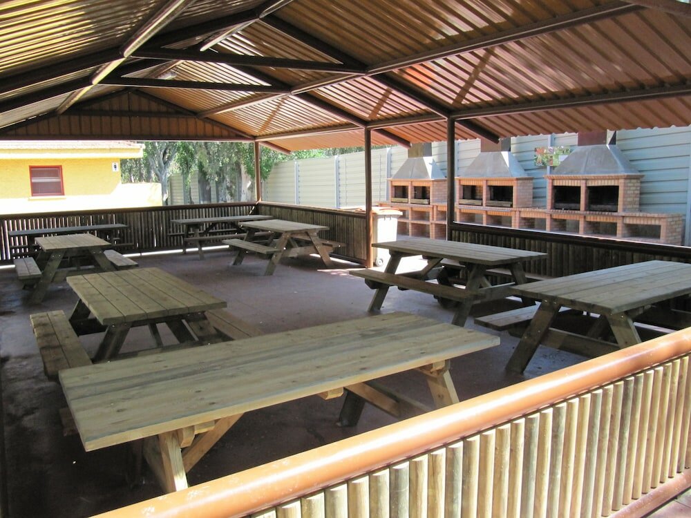 Фото Bungalows Camping Alpha Madrid