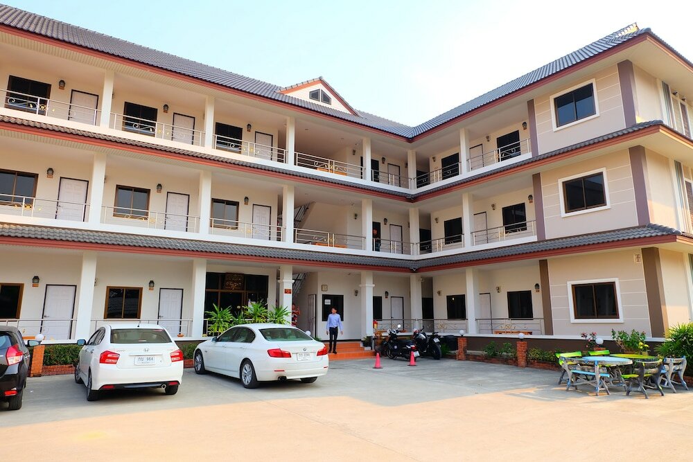 Фото Kamlaithong Apartment