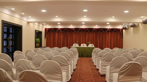 Гостиница Hotel Grand central в Бхубанешваре