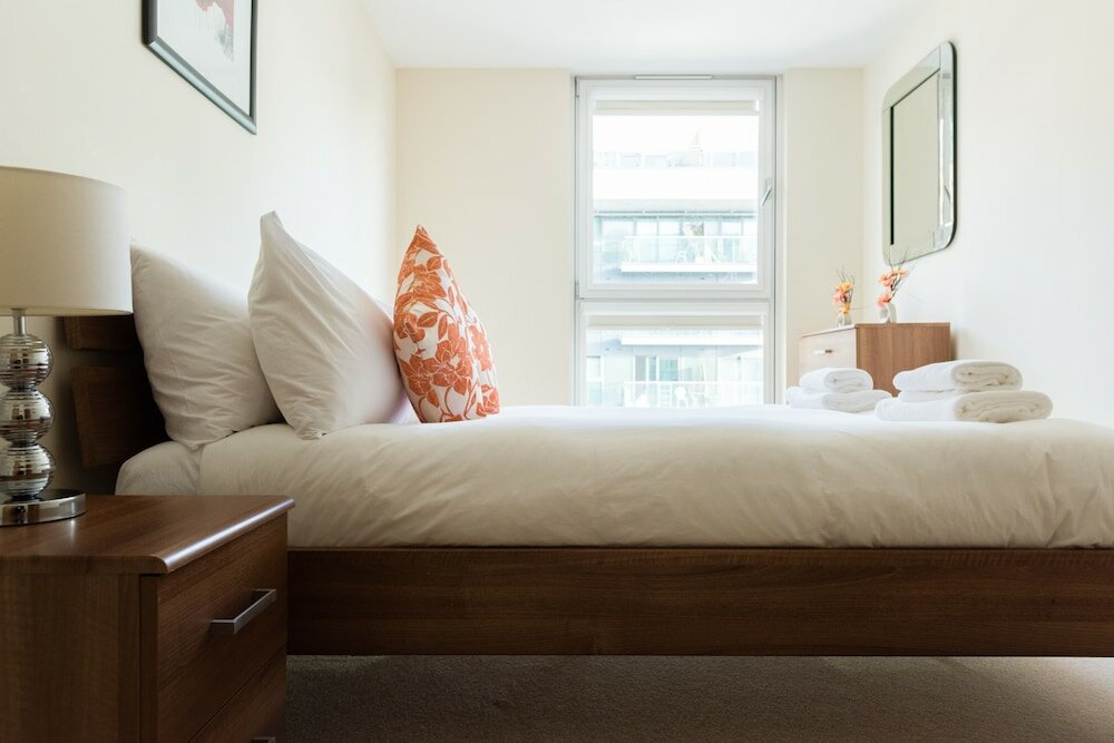 Фото Cobalt Peach Tree