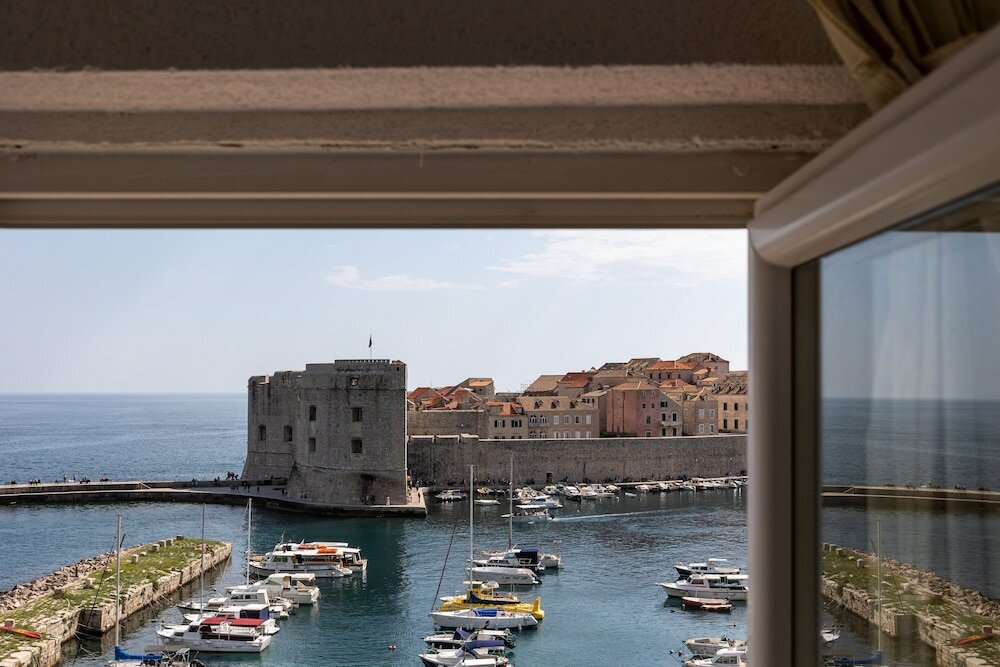 Фото Old Town Sunrise Apartments