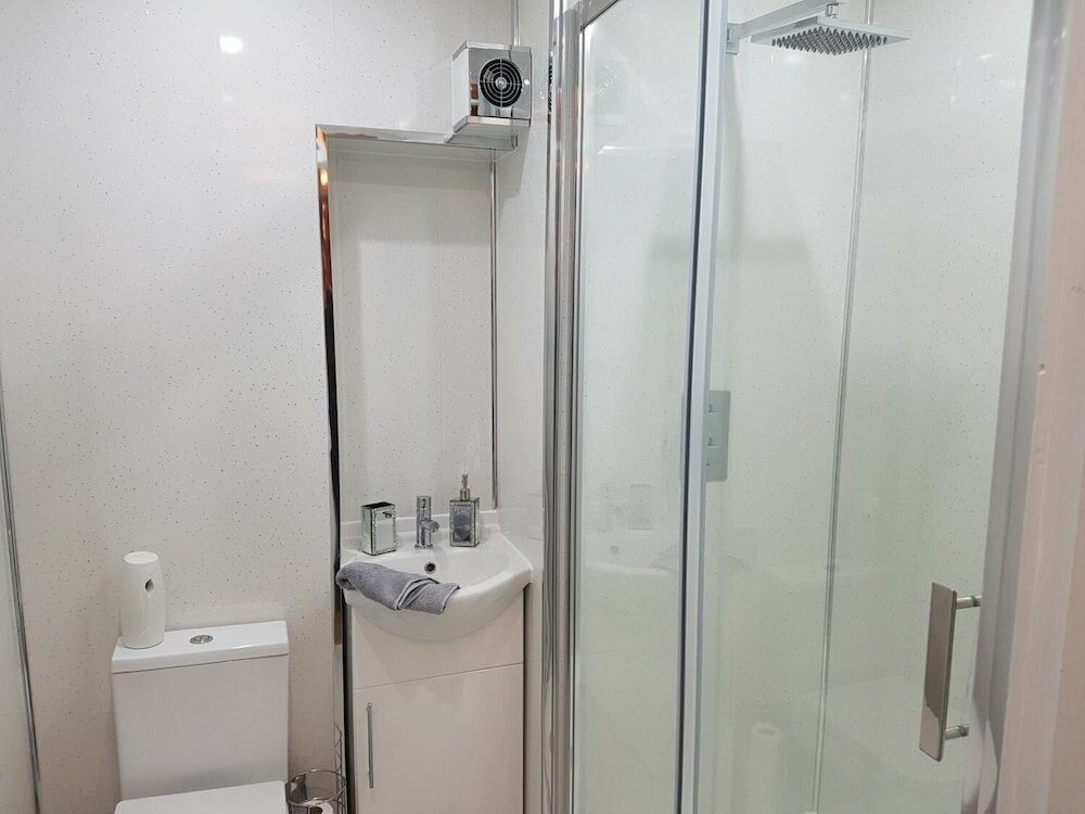 Фото Linlithgow Loch Apartment