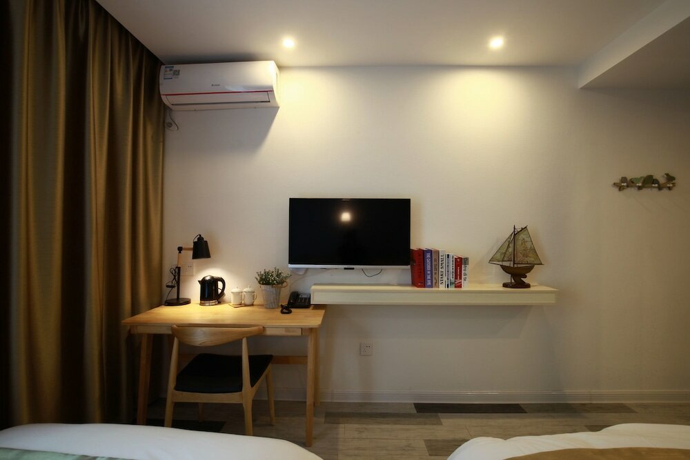 Фото Guilin Lakeside Yige Hotel