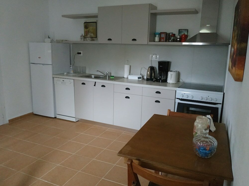 Фото To spiti tou papa sto vouno