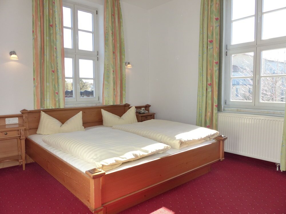 Фото Hotel zum Brauhaus Lüdde