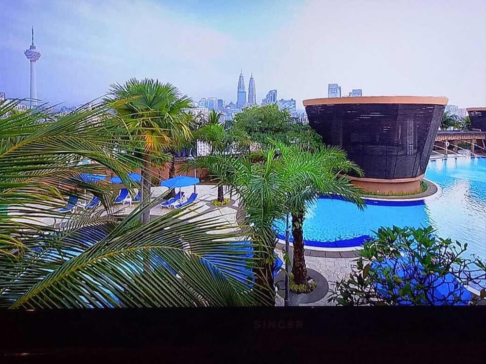 Фото Capital Service Suites at Times Square