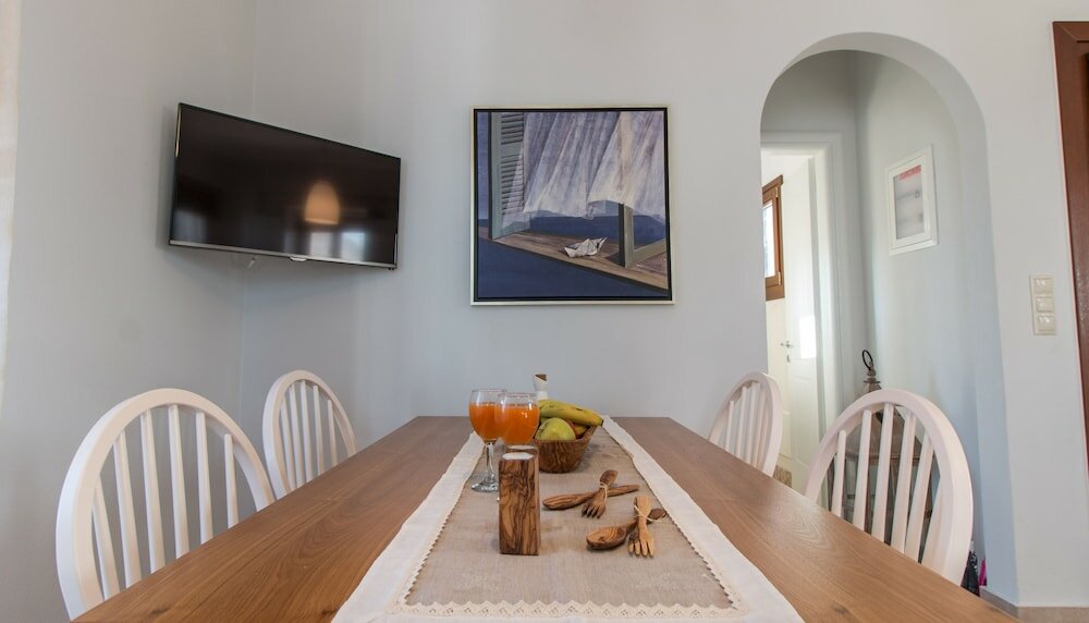 Фото Gratsias Luxury Apartments