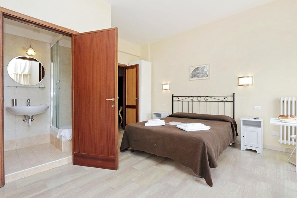 Фото La Stazione Del Vaticano