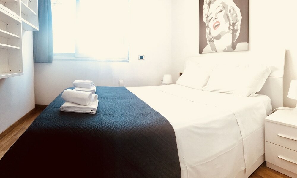 Фото Giulio Cesare Luxury Apartment