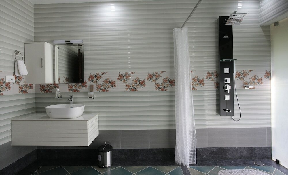 Фото Neelambari Ecotourism