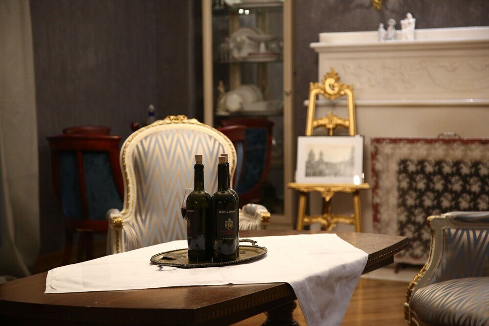 Фото Tbilisi Boutique Mansion