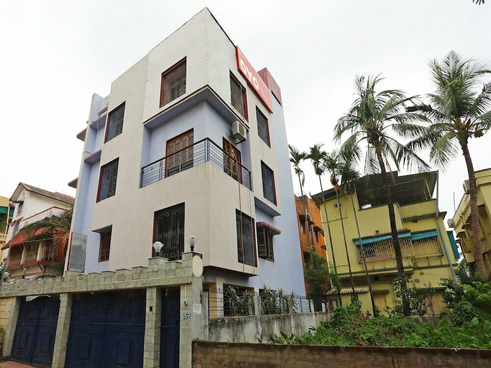 Hotel Oyo 6606 Seacom Inn Purbadiganta, Calcutta, photo