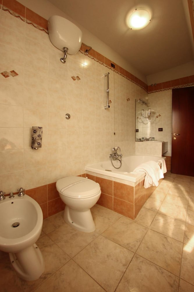 Фото Hotel Forum