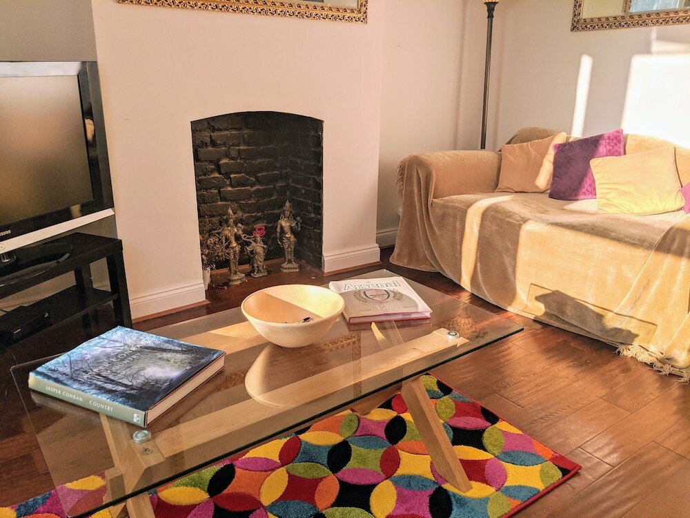 Фото Highbury House Apartment