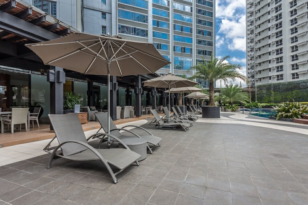 Фото The Alpha Suites