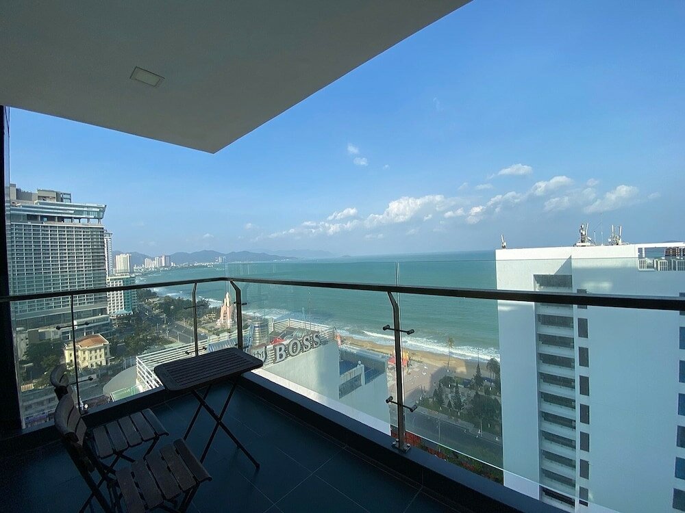 Фото Holi Beach Hotel & Apartments