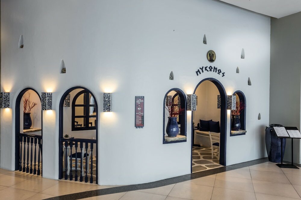 Фото The Alpha Suites