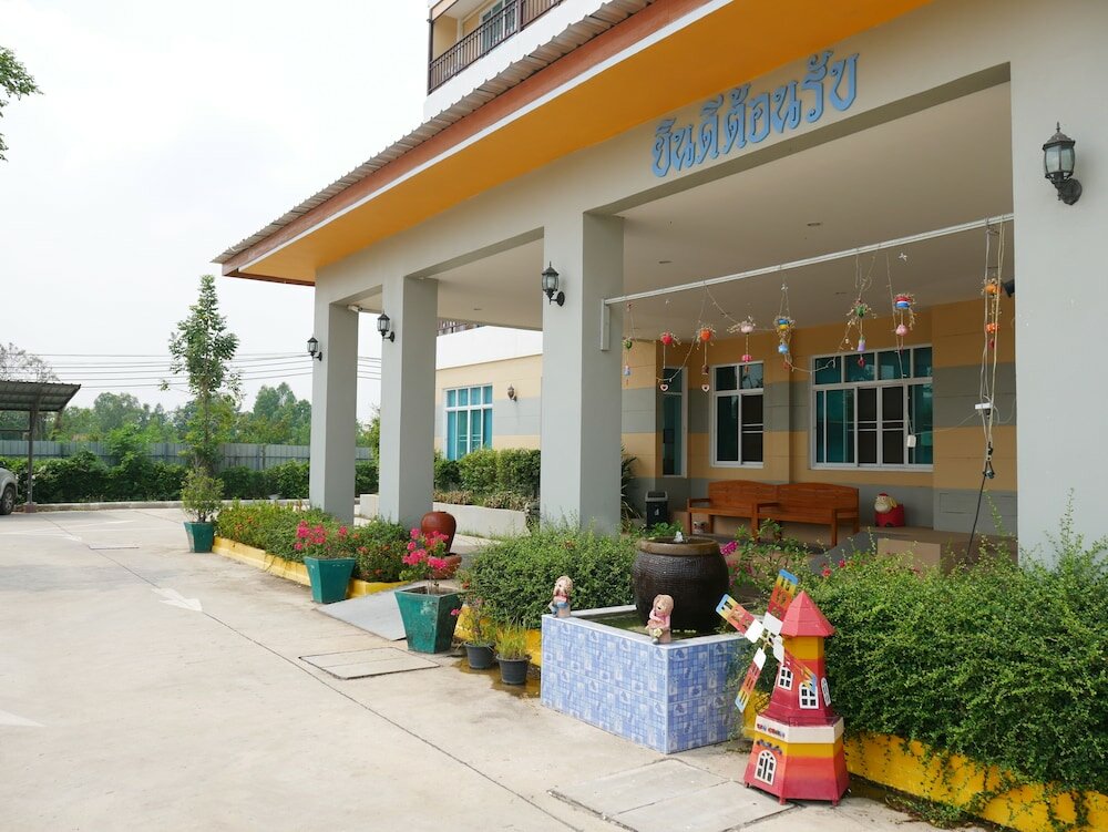 Фото Baandoungkamol Hotel