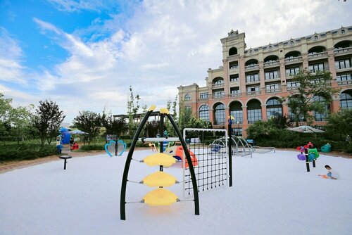 Гостиница Hilton Dalian Golden Pebble Beach Resort