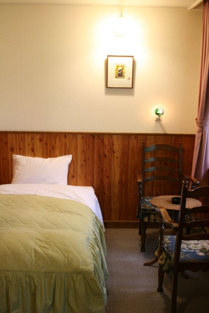 Фото Pension Maple Leaf