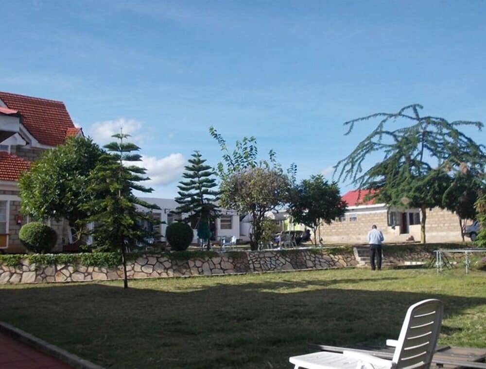 Hotel Zeroes Resort, Earth, photo