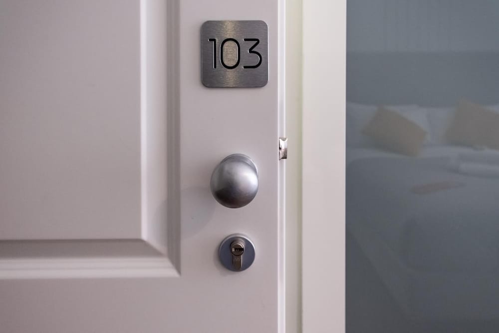 Фото Eighty Four Luxury Rooms