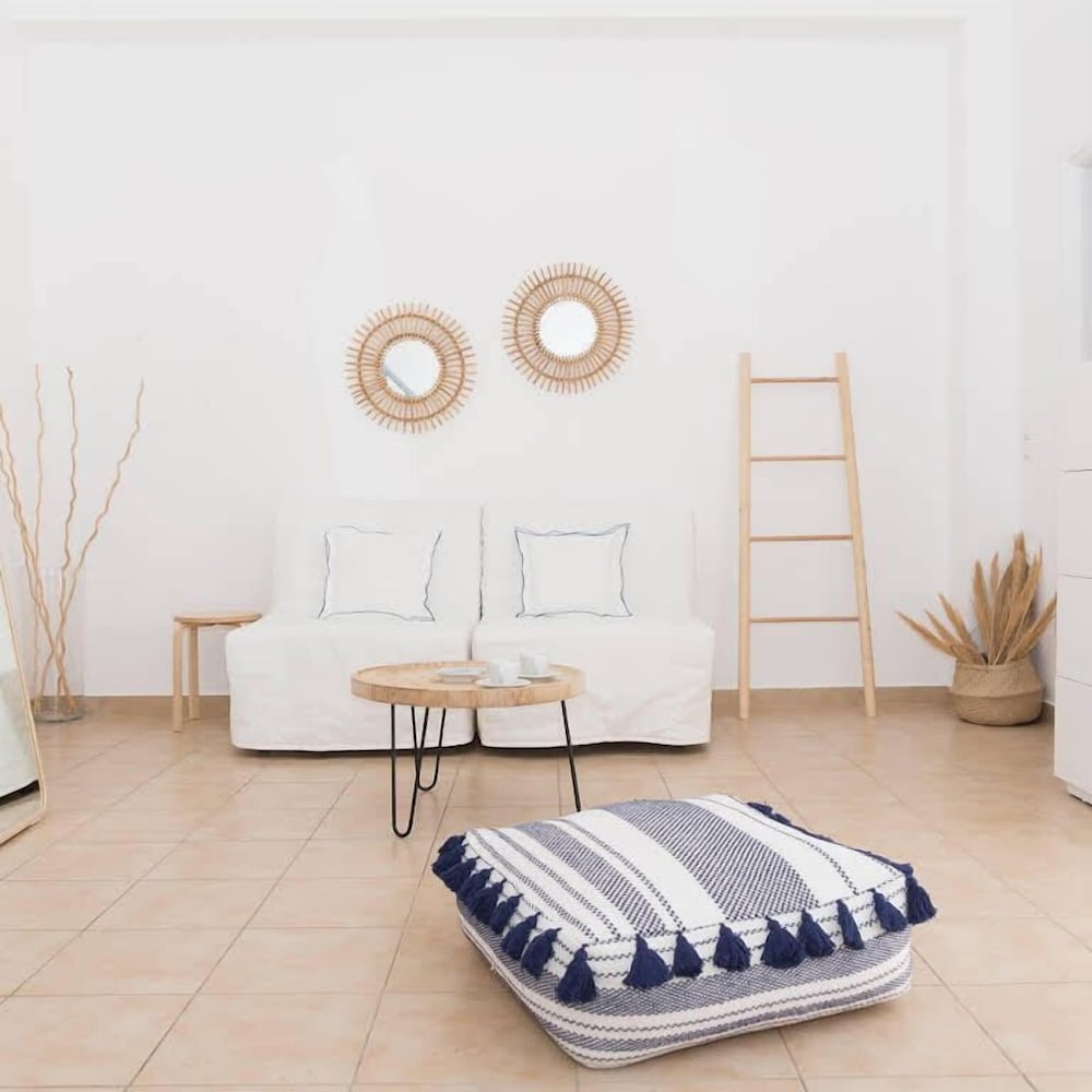 Фото Rafaela Apartments