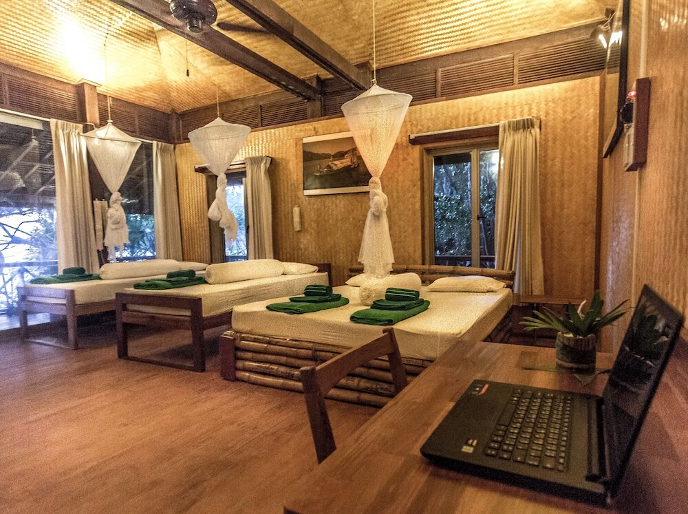 Фото Boulder Bay Eco Resort