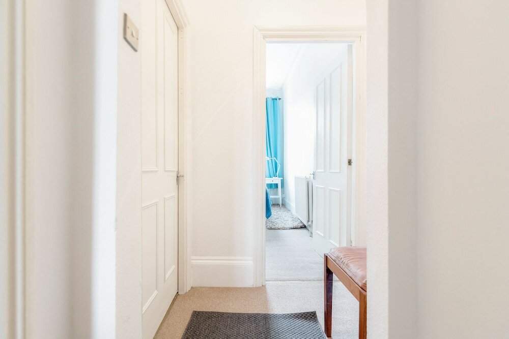 Фото Earls Court Apartments by BaseToGo