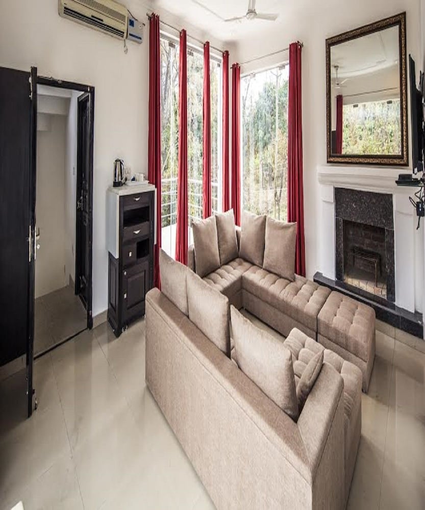 Фото Midwood Breeze by OpenSky