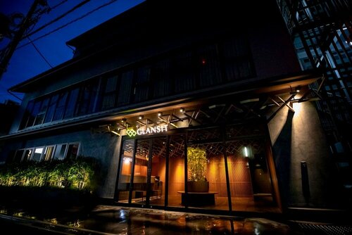Гостиница Glansit Kyoto Kawaramachi в Киото