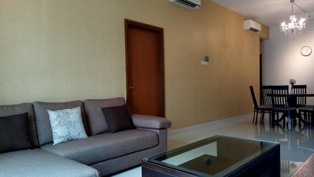 Фото Royal Regent Condominium by iHost